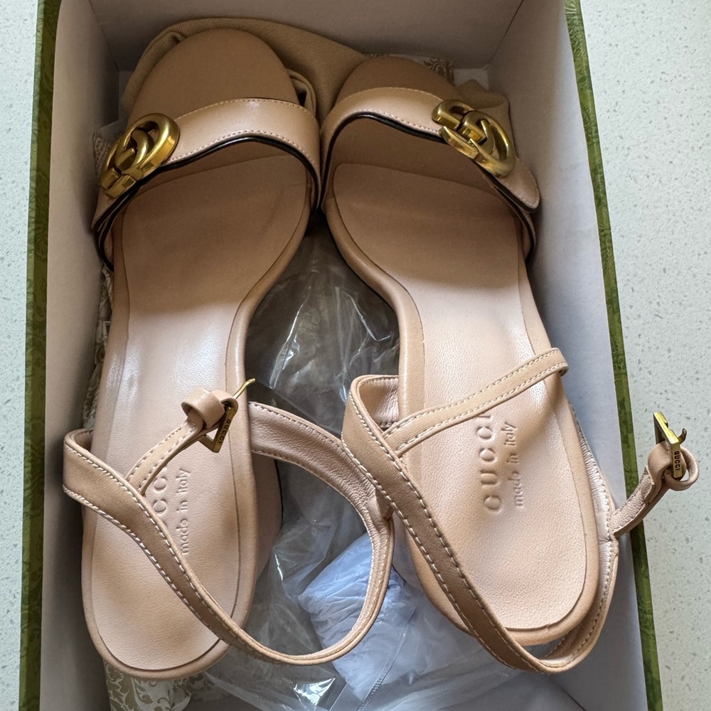Women's Beige Sandals